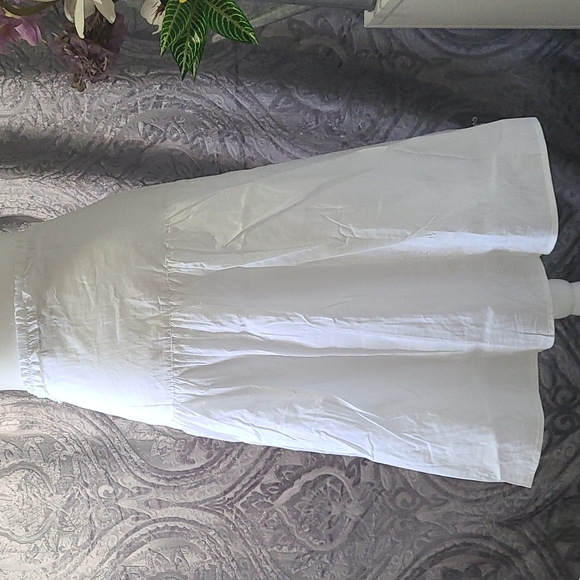 Ninety 100% cotton white skirt - Picture 5 of 11